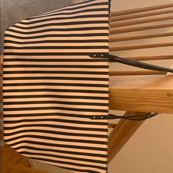 Victoria’s Secret Tote - Picture 4 of 4